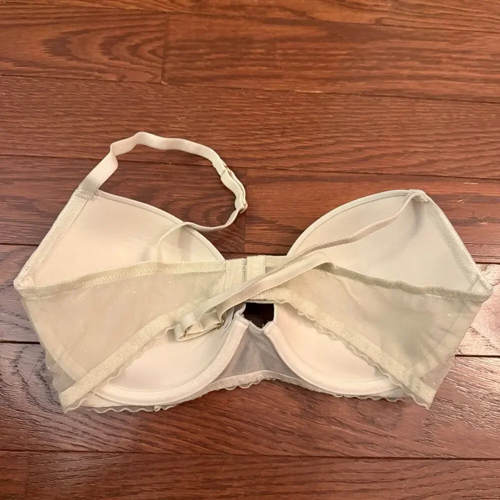 Jason Wu Women’s Lace Push Up Light Green Padded Bra Size 34C NWOT